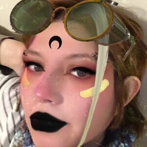 Meet your Posher, escmag